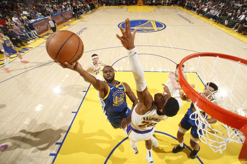 足球市场里 足球市场里